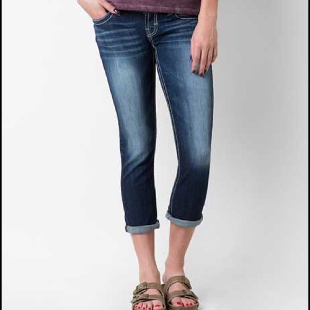 SOLD!💰 BKE Stella Cropped Denim