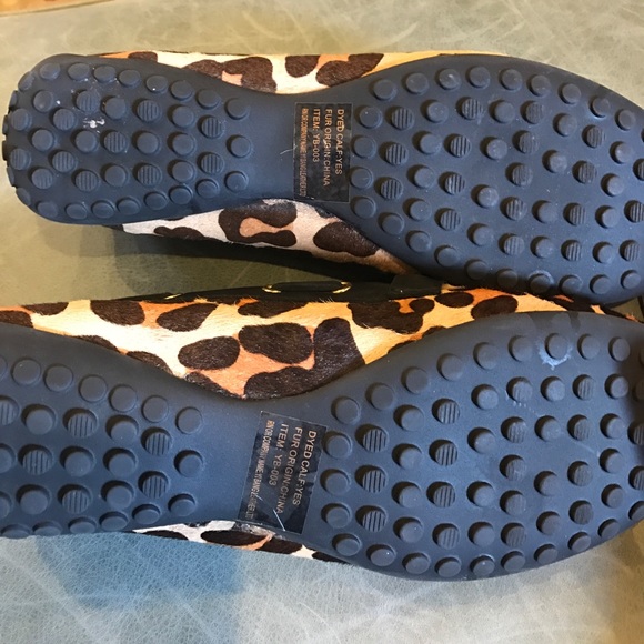 Vaneli Leopard Loafers worn 1-2 times - Picture 2 of 5