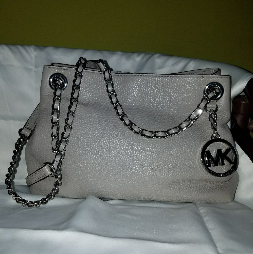 Michael Kors jet set Pearl grey leather messenger