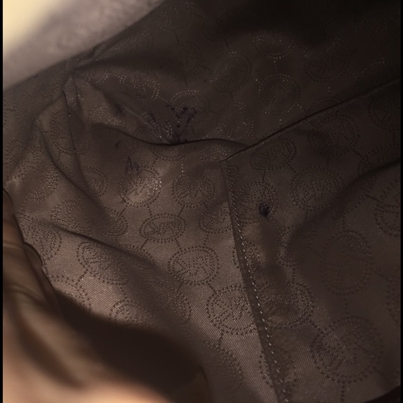 AUTHENTIC MICHAEL KORS PURSE/TOTE - Picture 5 of 8