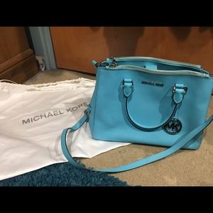 Mickael Kors Medium Sutton Saffiano Satchel