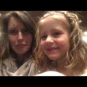 Meet your Posher, Ayla