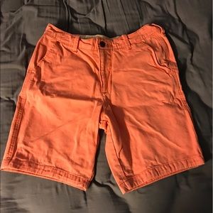 Hollister Men's Salmon/pink shorts