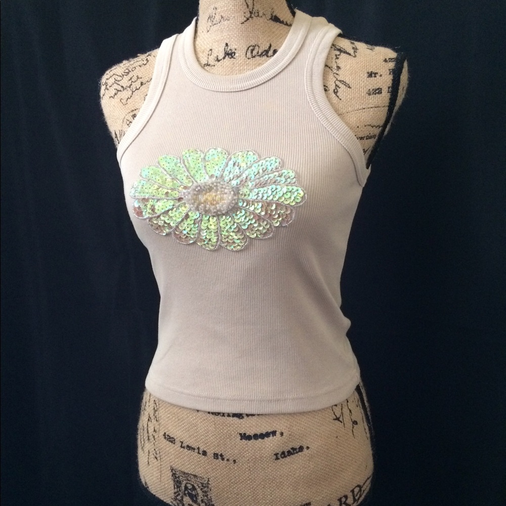 Vertigo Daisy Sequin Tank - Picture 2 of 7