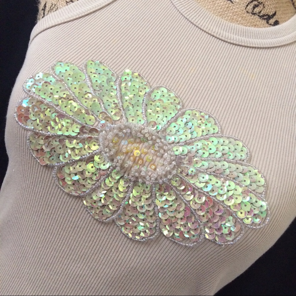 Vertigo Daisy Sequin Tank - Picture 5 of 7