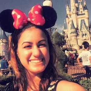 Meet your Posher, Thalia