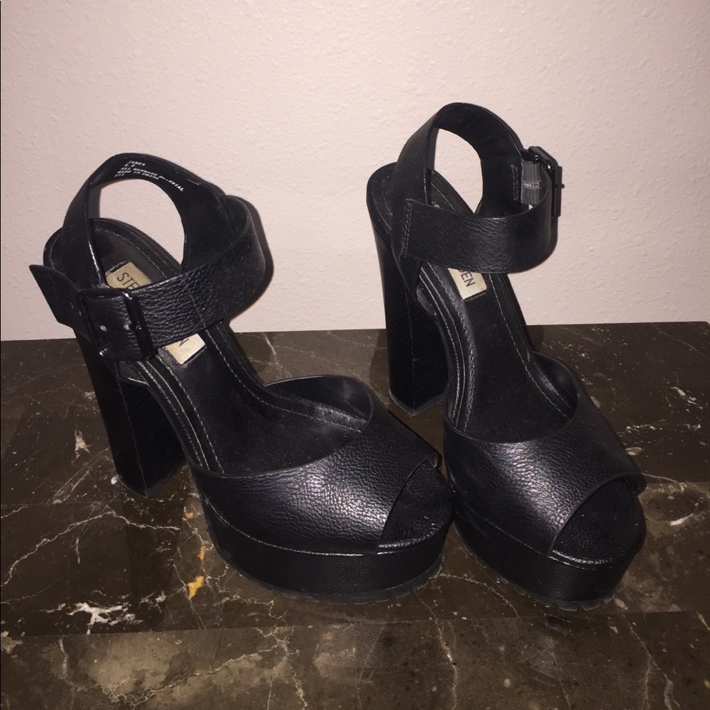 Steve Madden Sandals