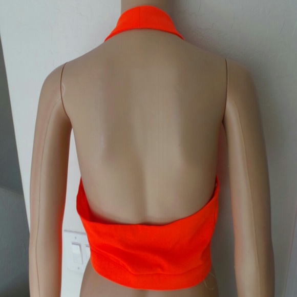 Collared crop tops only one in black left - Picture 7 of 7