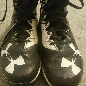 Boys' Under Armour football cleats