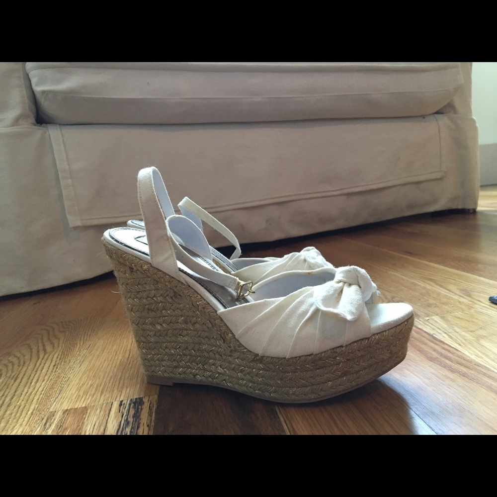 Steve Madden wedges, white, never worn!