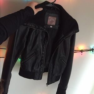 Black Leather Jacket size S