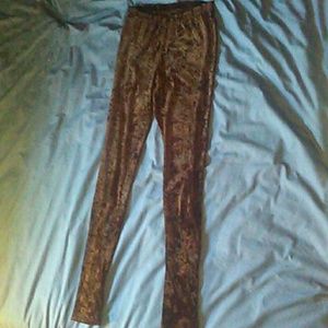 Crushed velvet high waisted leggings