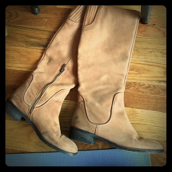 Vintage leather boot, tan, low heel - Picture 1 of 1