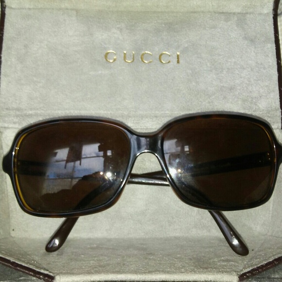 GUCCI Gold Square Sunglasses in Original Case