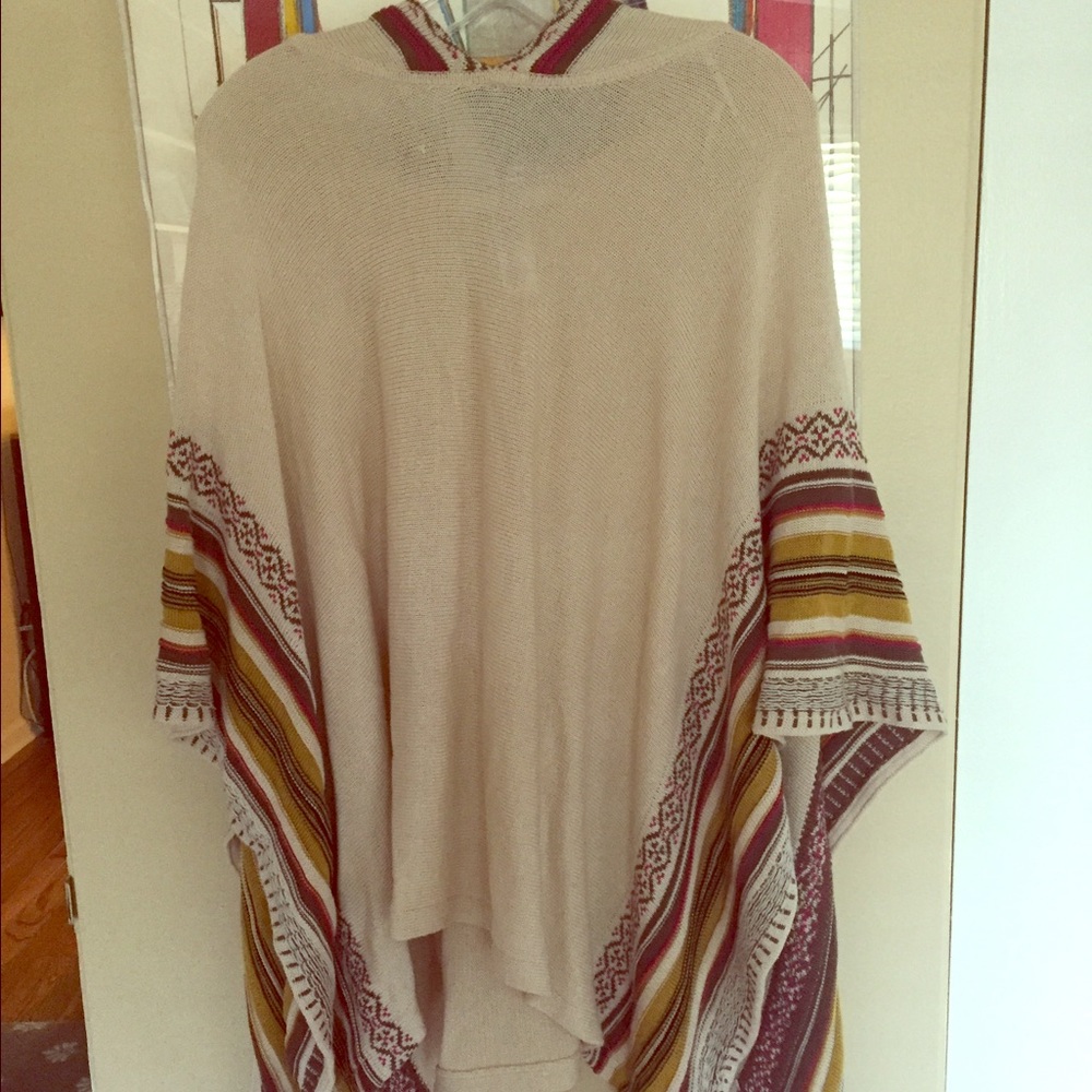 Hooded poncho