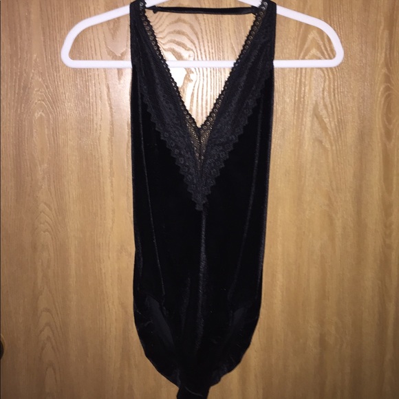Black velvet v-neck bodysuit - Picture 1 of 3