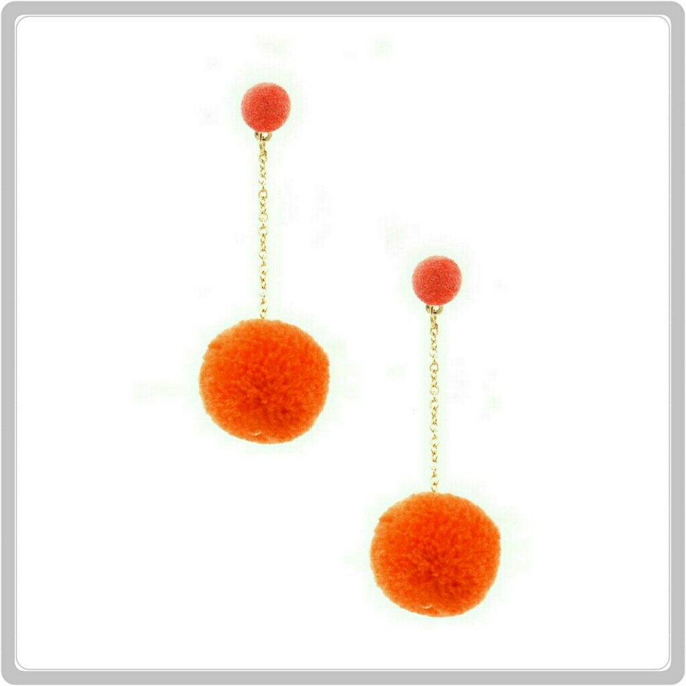 Pom Pom Earrings