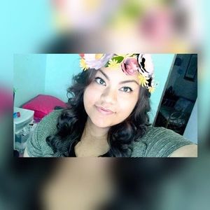 Meet your Posher, Alma