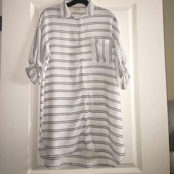 Three tops - Picture 5 of 6