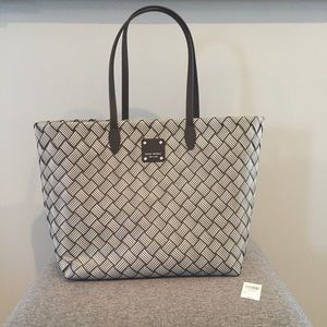 Henri Bendel Market Tote NWT