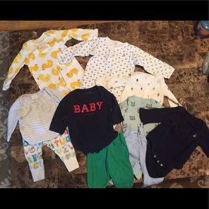 Gender neutral baby clothes. Mostly GAP.