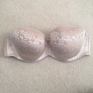 Strapless bra size 32DDD