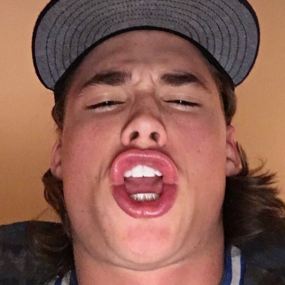 Meet your Posher, Peter - Picture 1 of 1