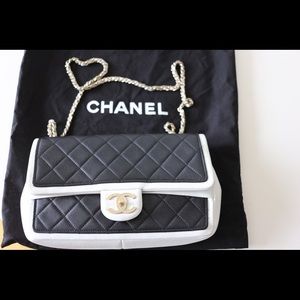 Authentic Chanel Calfskin Quilted Medium bag