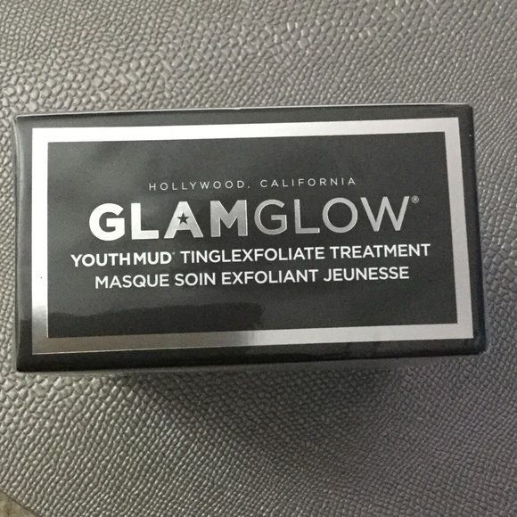 GlamGlow YouthMud Exfoliate - Picture 3 of 3