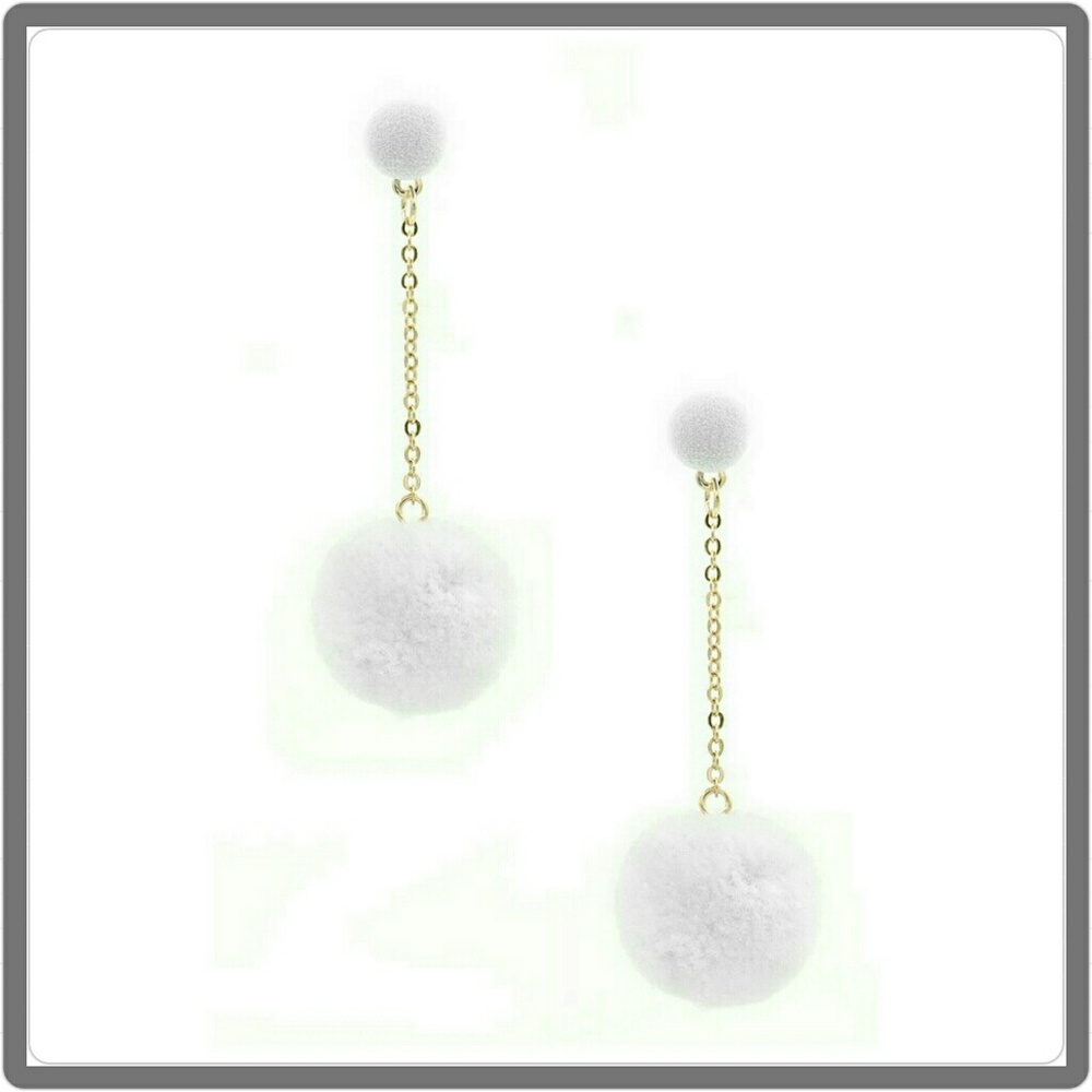 Pom Pom Earrings