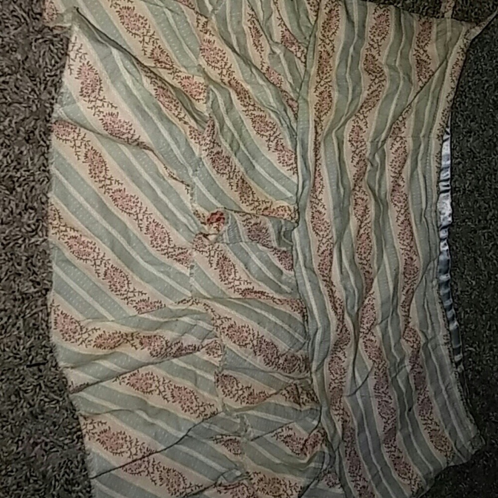 Cute tiered AE skirt