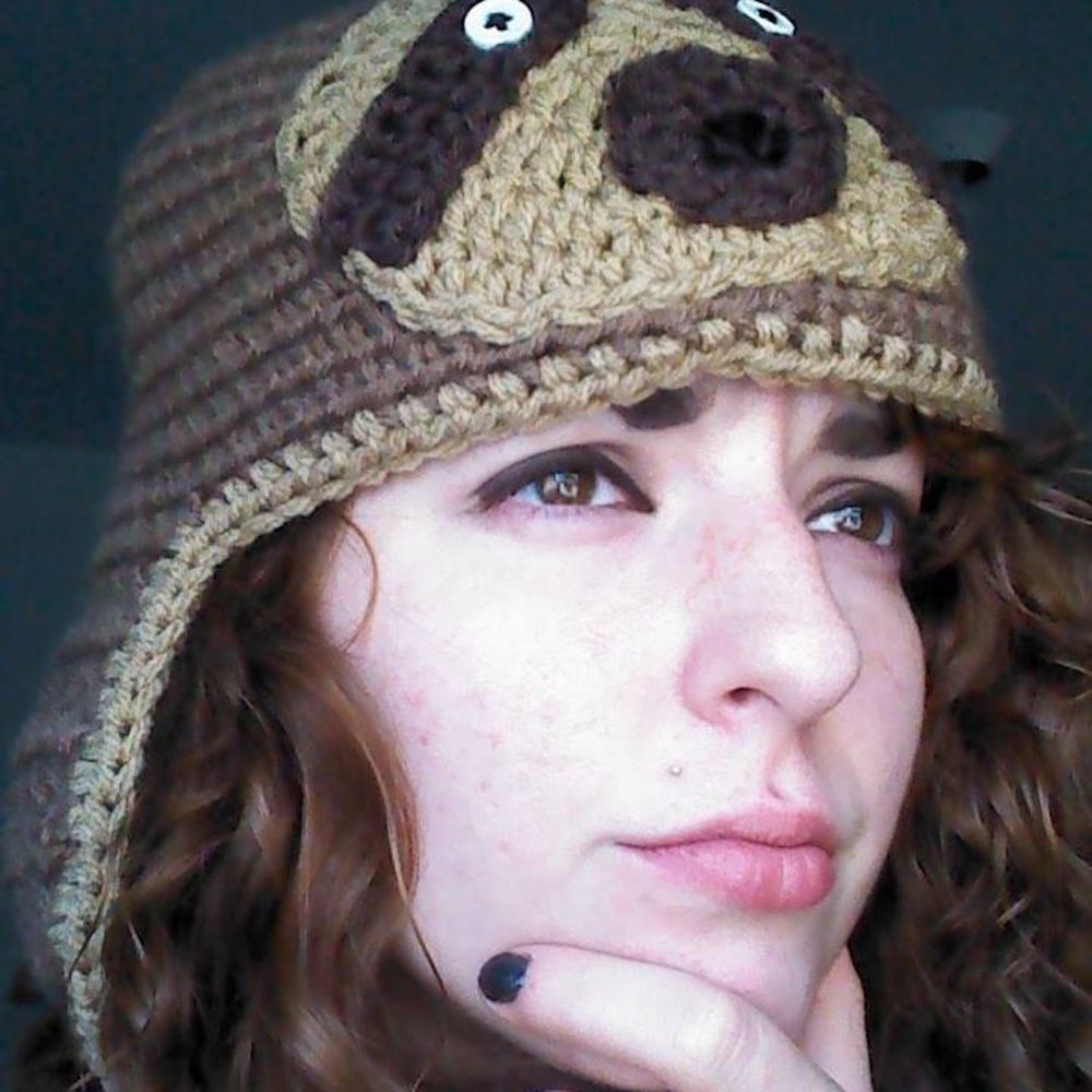 Meet your Posher, Holly