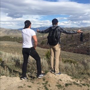 Meet your Posher, Grayson