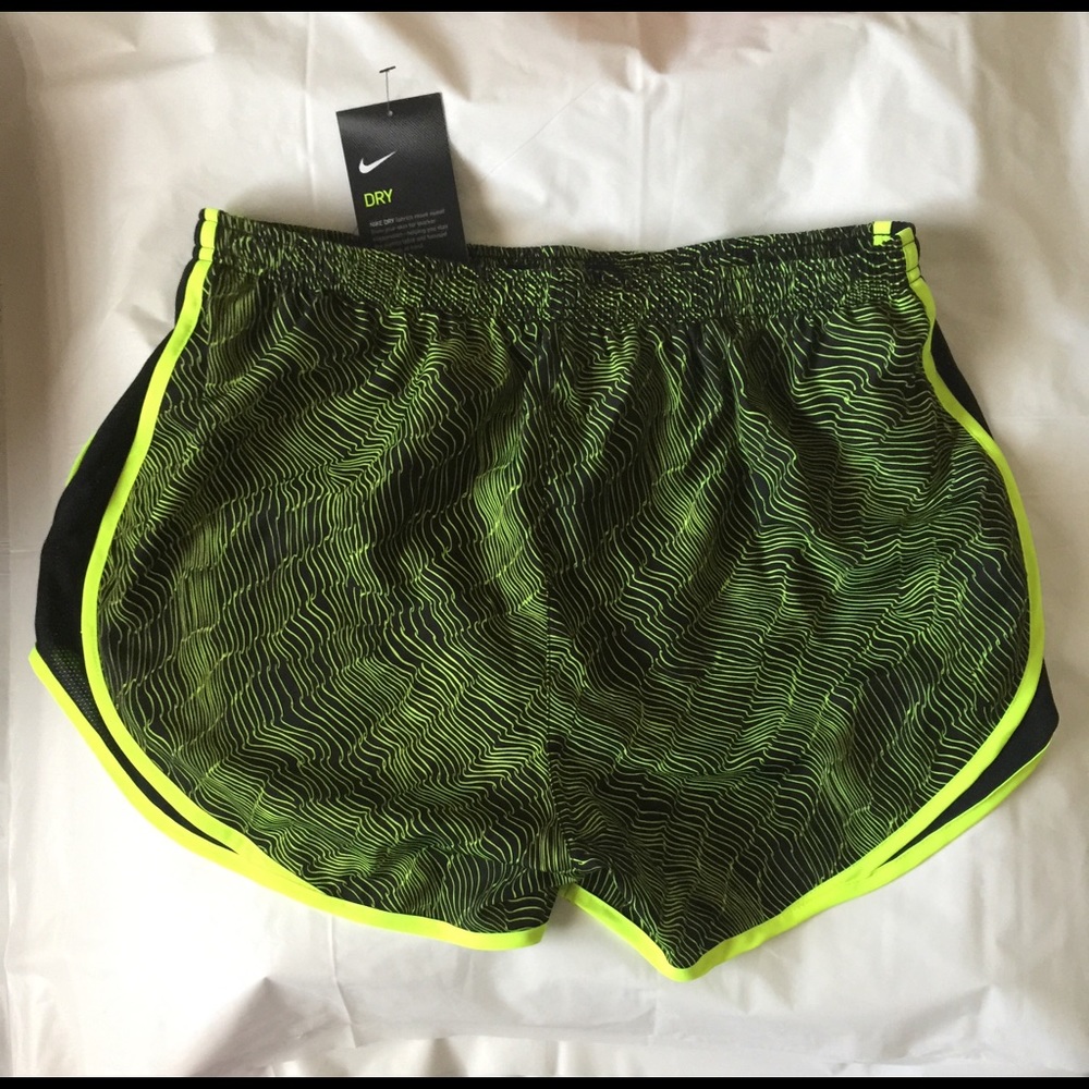 Nike Dry Running Shorts (NWT) - Picture 3 of 4