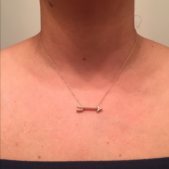 Rose Gold Arrow Necklace - Picture 3 of 3