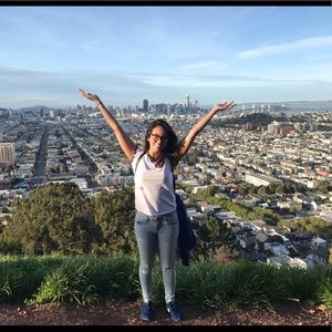 Meet your Posher, Priscilla