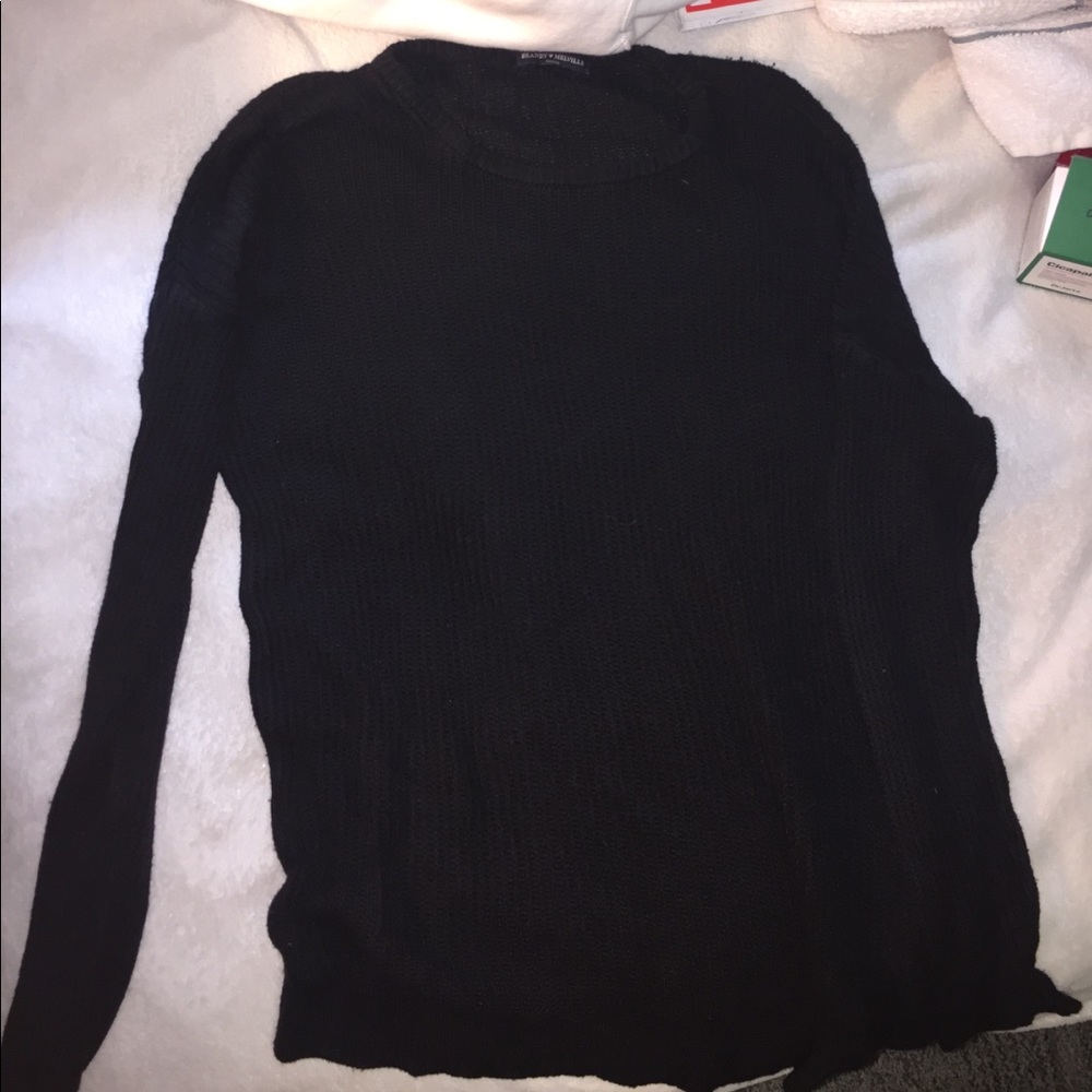 Brandy Melville Ollie Sweater