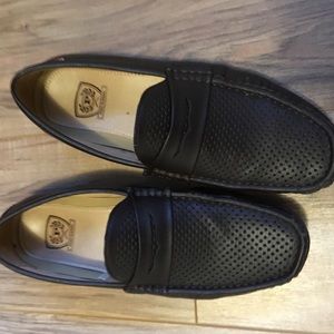 Nice dark brown dress shoes 8/10 condition.