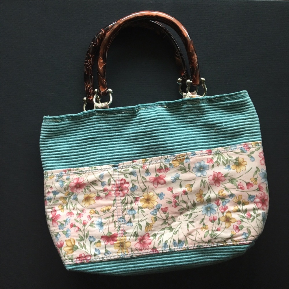 Vintage floral purse