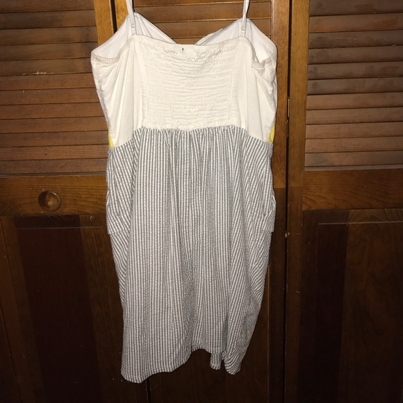 Mini dress - Picture 2 of 3