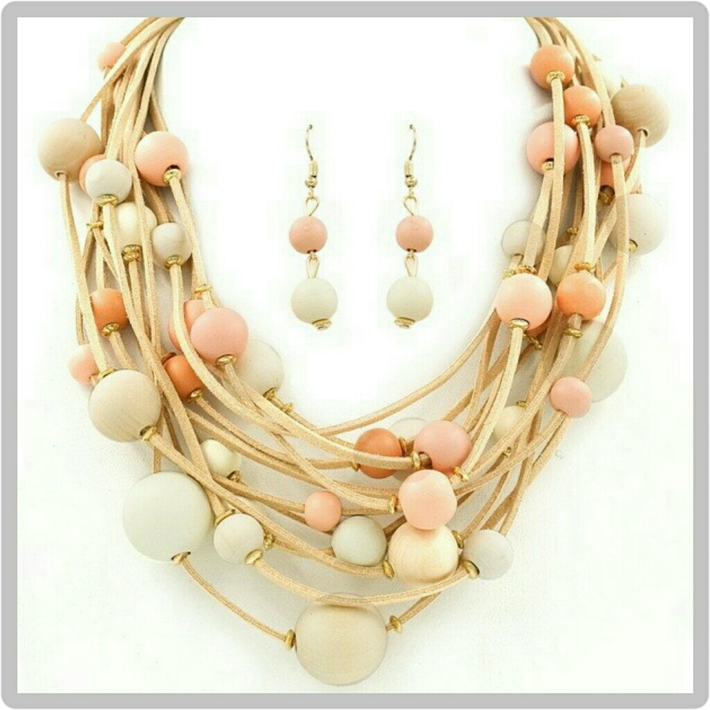Layered Monochromatic Wooden Bead Set
