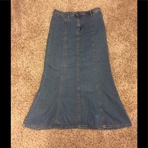 Old Navy Blue Jeans Long Skirt Size 4