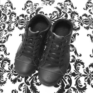 Crocs slip resistant work shoes