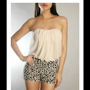 Strapless and Flattering Romper!