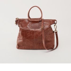 Hobo Sheila Travel Crossbody Bag
