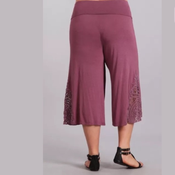 SOLD OUT - Picture 3 of 3