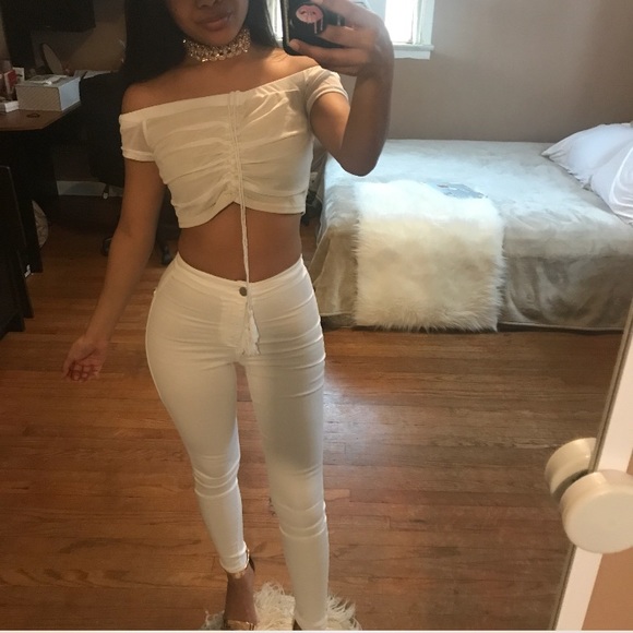 MOVING SALE 💸 Sae Mesh Crop Top - Picture 2 of 6