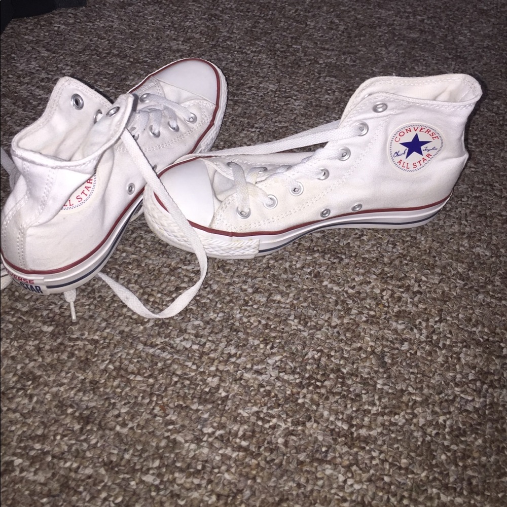 White Converse (Hightop)