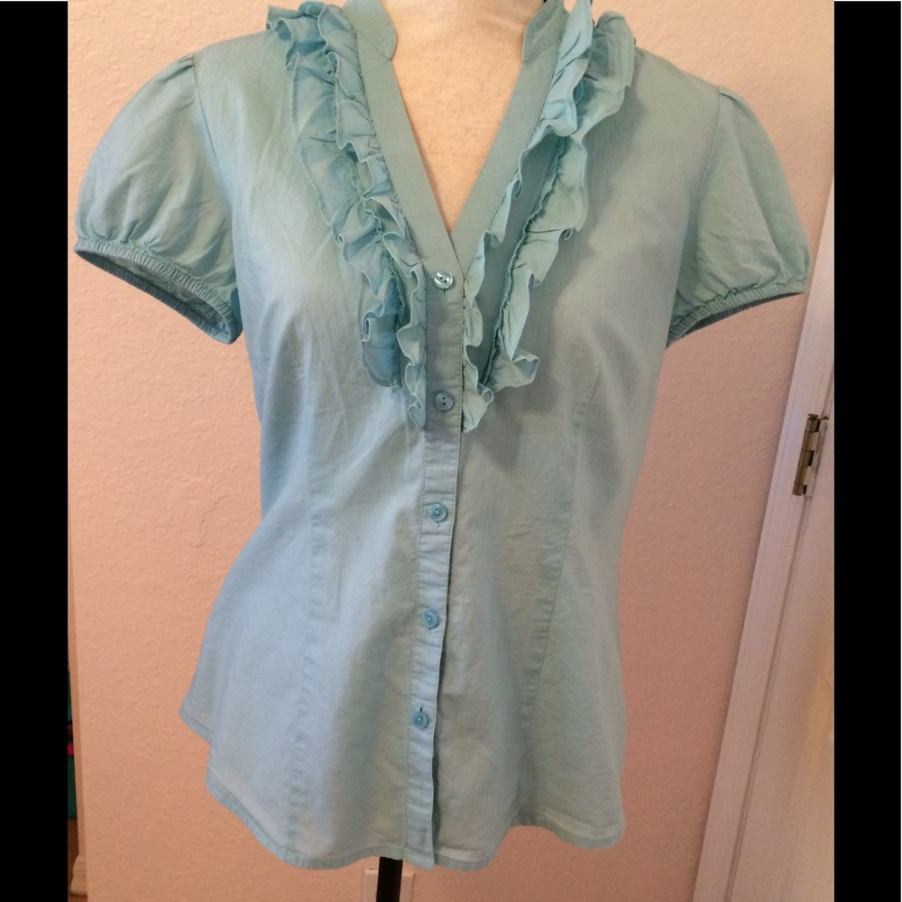 ❗️Sold❗️Loft Blue Ruffle Front Top - Picture 5 of 6