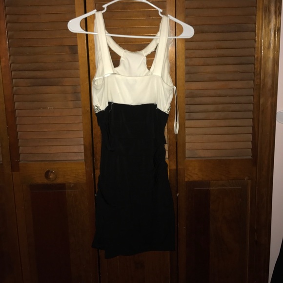 Homecoming dress - Picture 2 of 2